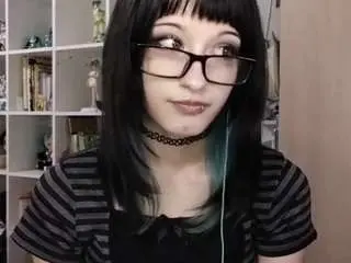 Loretrusler  live sex cam