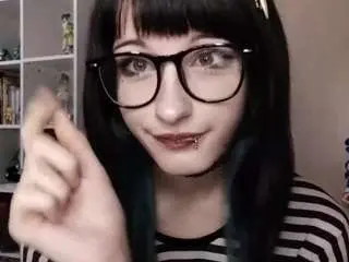Loretrusler  live sex cam