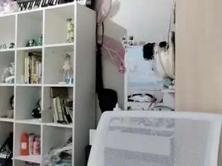 Loretrusler  live sex cam