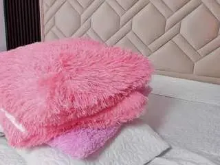 Miaafarrel  live sex cam