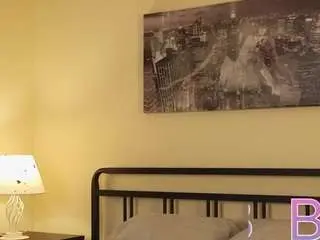 Bonnie-whitee  live sex cam