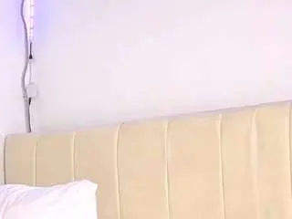 Quianna-1  live sex cam