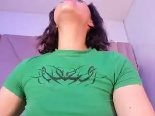 Samanthamoons25  live sex cam