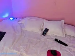 Thamiilyn  live sex cam