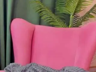 Maya-raay  live sex cam