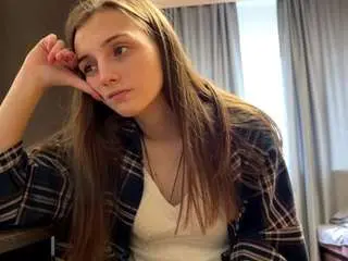 Romanebelanger  live sex cam
