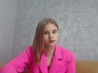 Yenmcclafferty  live sex cam