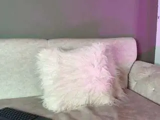 Zoee-8  live sex cam