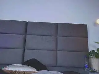 Zoee-8  live sex cam