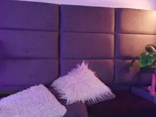 Zoee-8  live sex cam