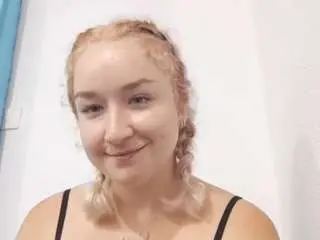 Cristyfinlay  live sex cam