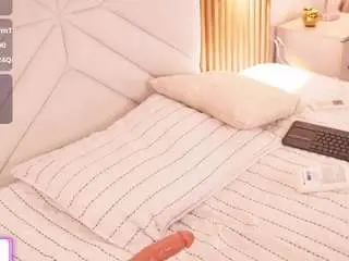 Iviaiko  live sex cam