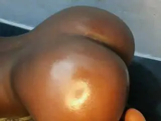 Prettylilly95  live sex cam