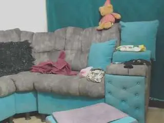 Thedoubleamazon  live sex cam