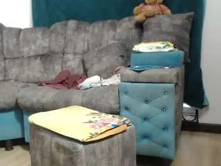 Thedoubleamazon  live sex cam
