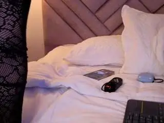 Arianna-suarezz  live sex cam