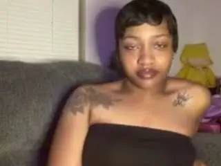 Monroehxney  live sex cam