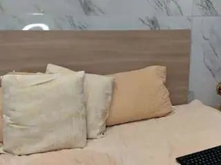 Tiffany-jhas  live sex cam