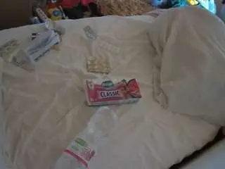 Voyeurcam-julmodels-whitebed-1  live sex cam