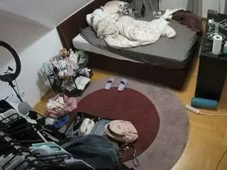 Voyeurcam-julmodels-whitebed-1  live sex cam