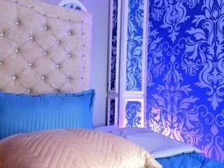 Your-perverse-whore  live sex cam