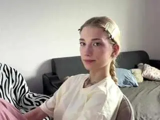 Graciamcbride  live sex cam