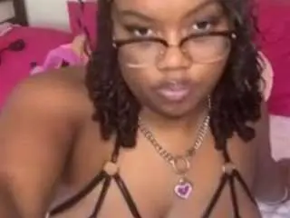 Paddedpuppiee  live sex cam