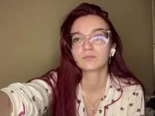 Adenaharens  live sex cam