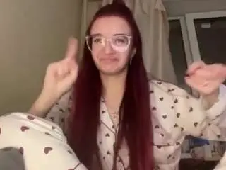 Adenaharens  live sex cam
