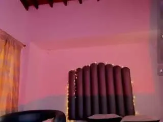 Chubby-sexy  live sex cam