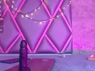 Chubby-sexy  live sex cam