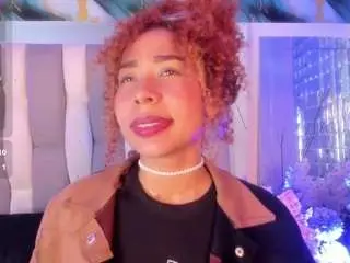 Dannaglow  live sex cam
