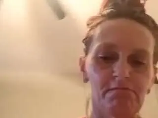 Dazyup4  live sex cam