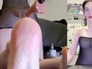Heavenia  live sex cam