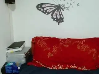 Ladyhellene  live sex cam