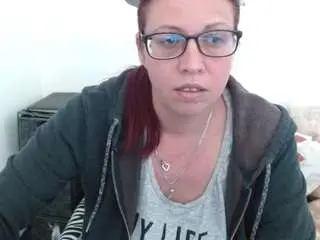 Ladyhellene  live sex cam