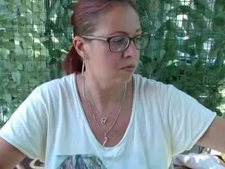 Ladyhellene  live sex cam