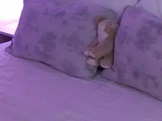 Abigailjohnsonn  live sex cam
