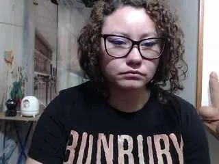 Curly-greeneyed  live sex cam