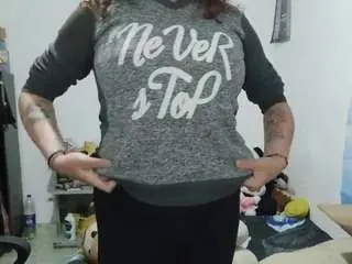 Curly-greeneyed  live sex cam