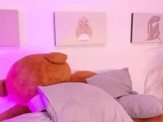 Emiilylovex  live sex cam