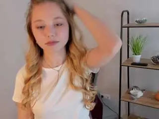 Kim-northav  live sex cam