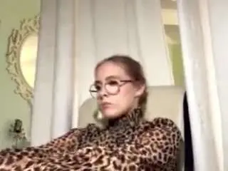 Rayewagatsuma  live sex cam