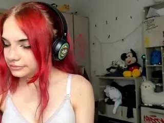 Redheadcatxdd  live sex cam