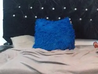 Brisnymunds  live sex cam