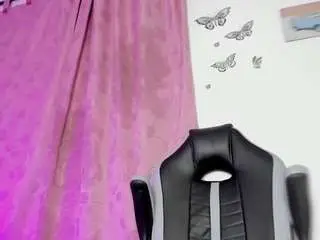 Crystal-brubano  live sex cam