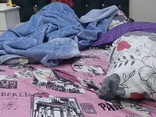 Curveychocclitx5  live sex cam