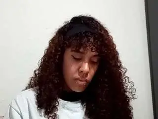 Jolynndeberry  live sex cam