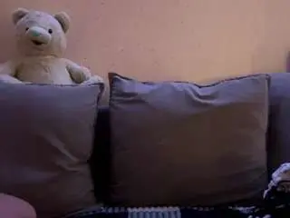 Juliansamaniego  live sex cam