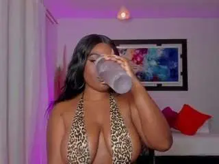 Khaleesi-laylee  live sex cam